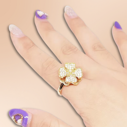 Sparkling Lucky Clover Anti-Anxiety Ring